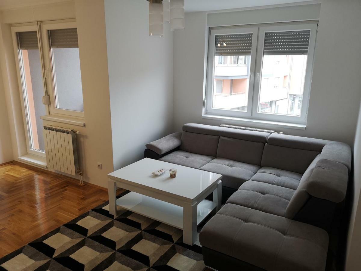 Apartman Gaga Lukavica Exteriör bild